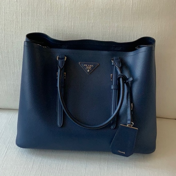 PRADA 
Saffiano Lux Medium Tote Bluette - Picture 1 of 7